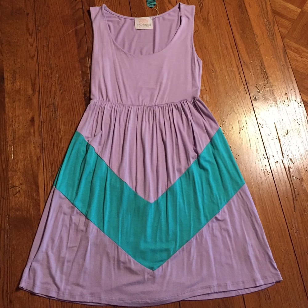 Lilac and teal chevron tshirt knit dress. New.
